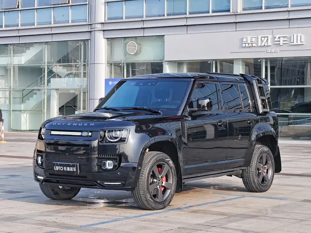 Land Rover Defender — фото 1