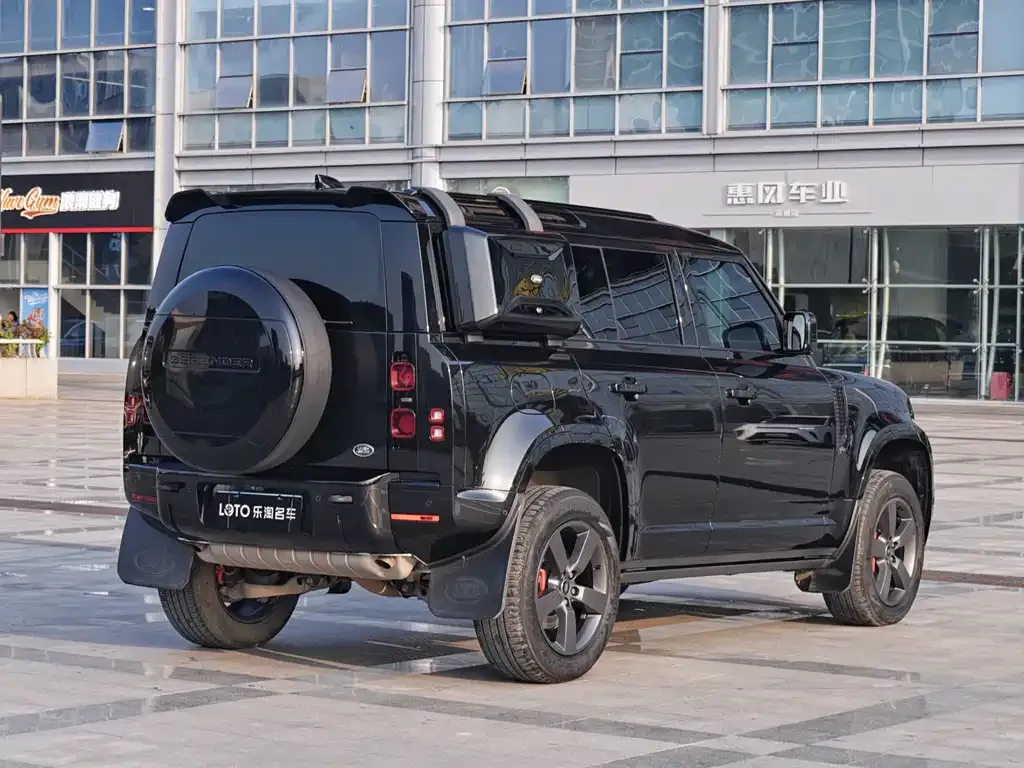 Land Rover Defender — фото 10