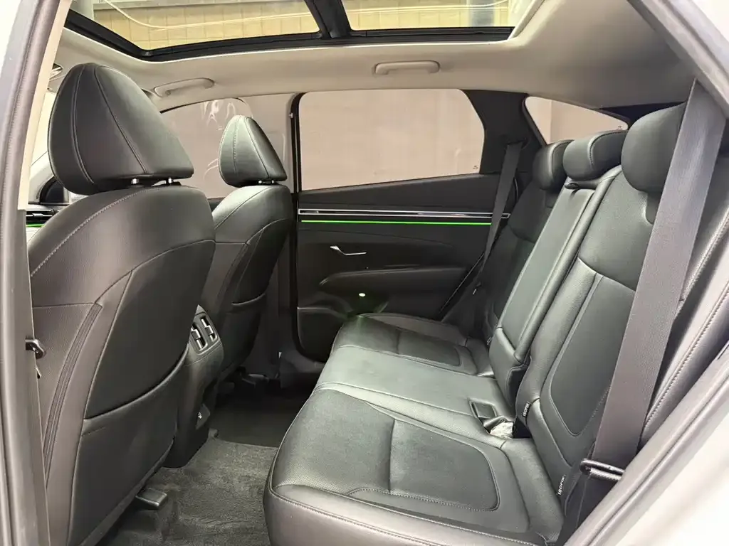 Hyundai Tucson 2022 из CN, фото 8