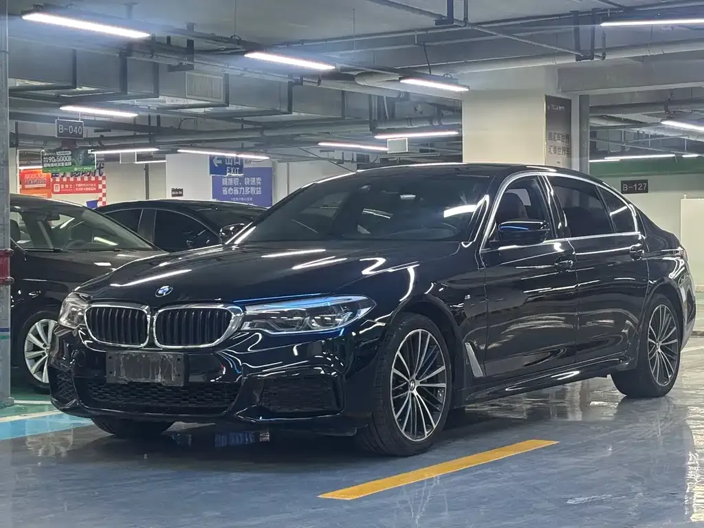 BMW 5 Series — фото 4