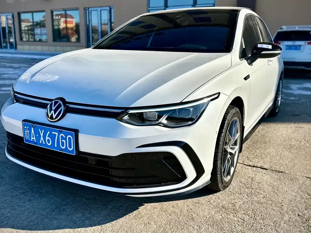 Volkswagen Golf 2022 из CN, фото 1