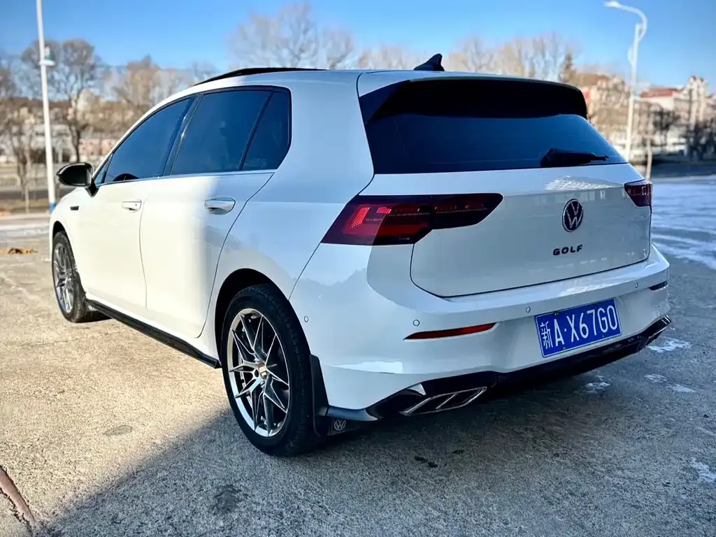 Volkswagen Golf 2022 из CN, фото 2