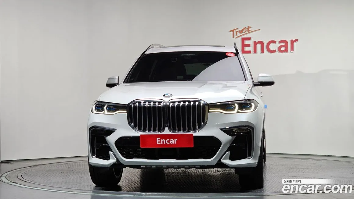 BMW X7 — фото 4