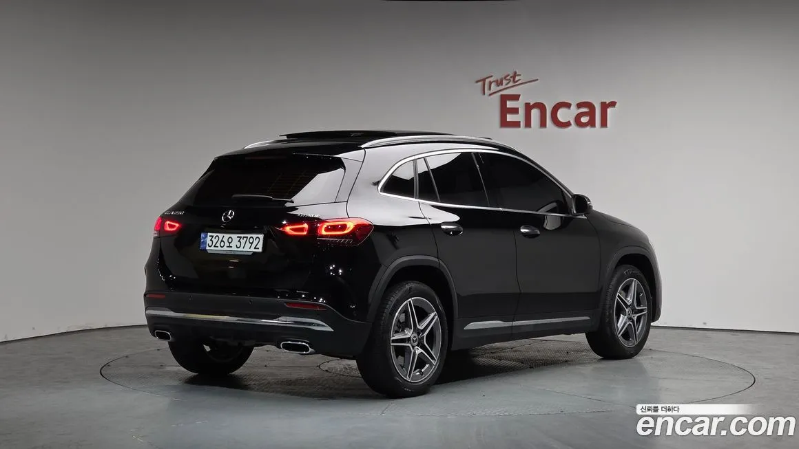 Mercedes-Benz GLA-Class — фото 4