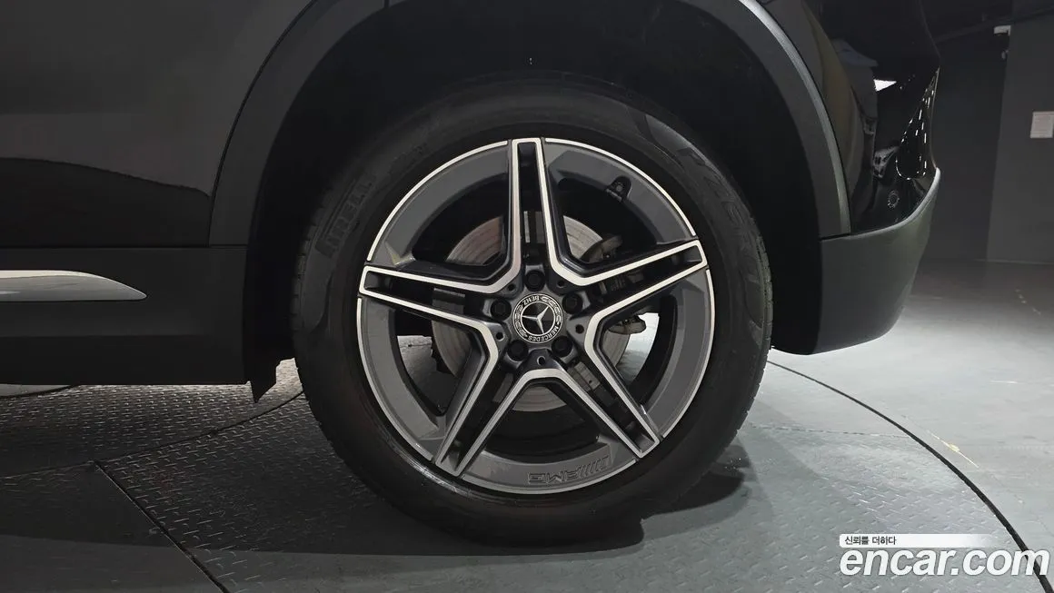 Mercedes-Benz GLA-Class — фото 10