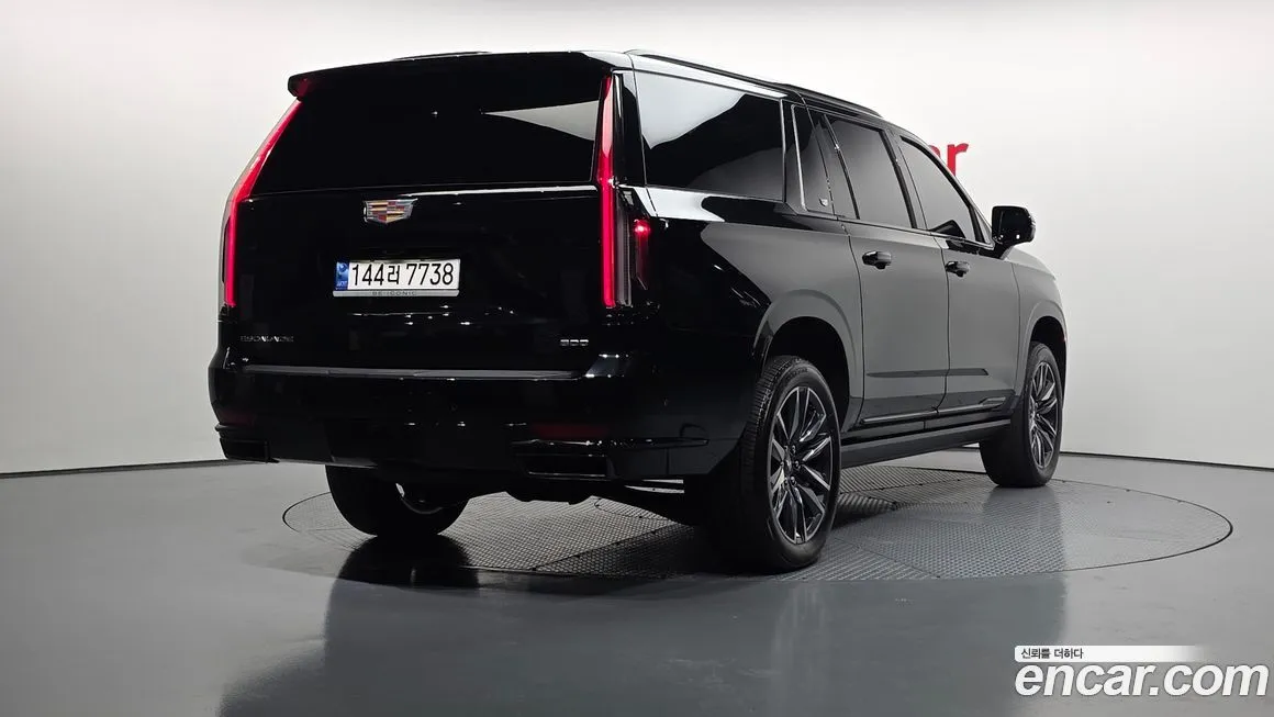 Cadillac Escalade 2023 из KR, фото 6