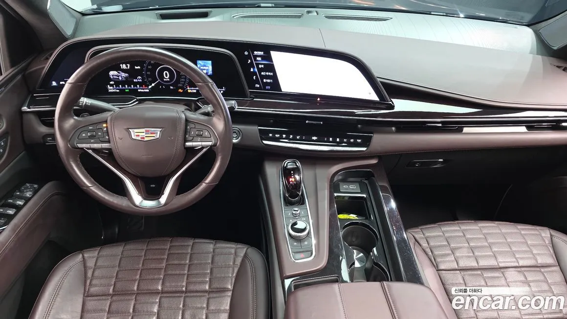 Cadillac Escalade 2023 из KR, фото 8