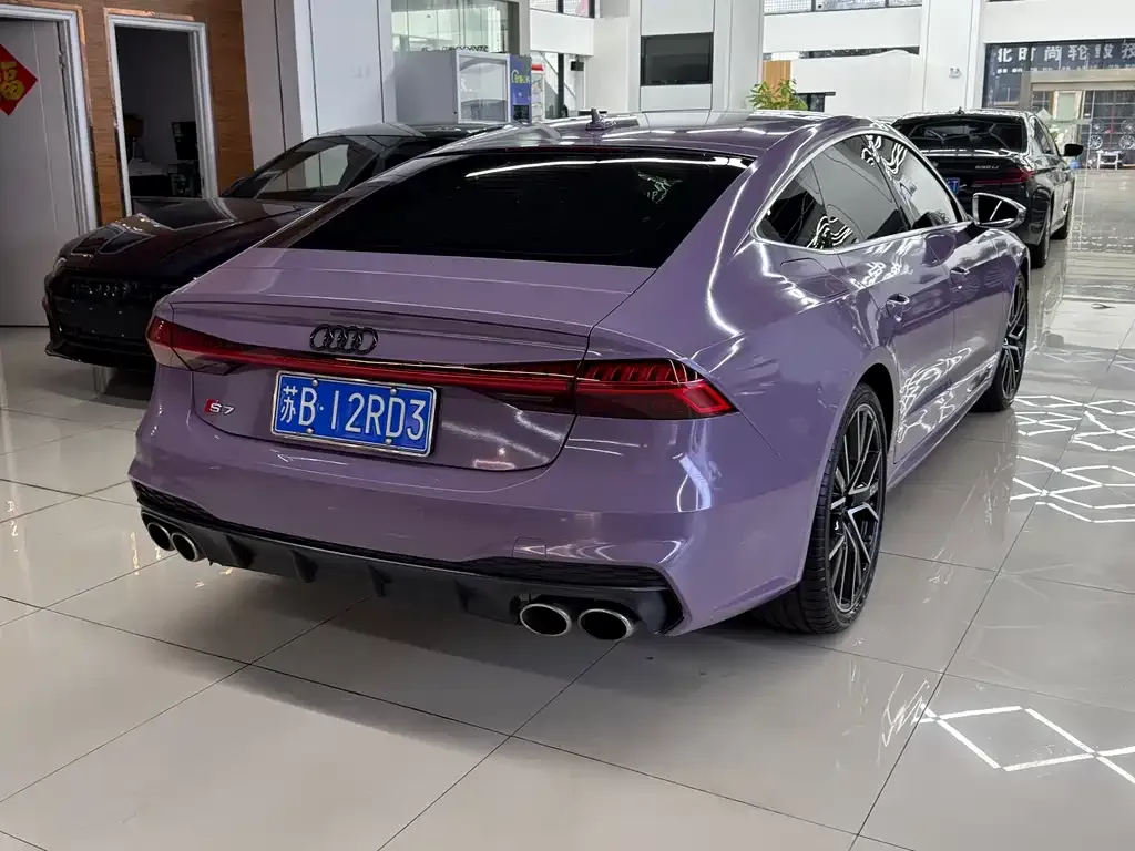 Audi S7 2023 из CN, фото 8