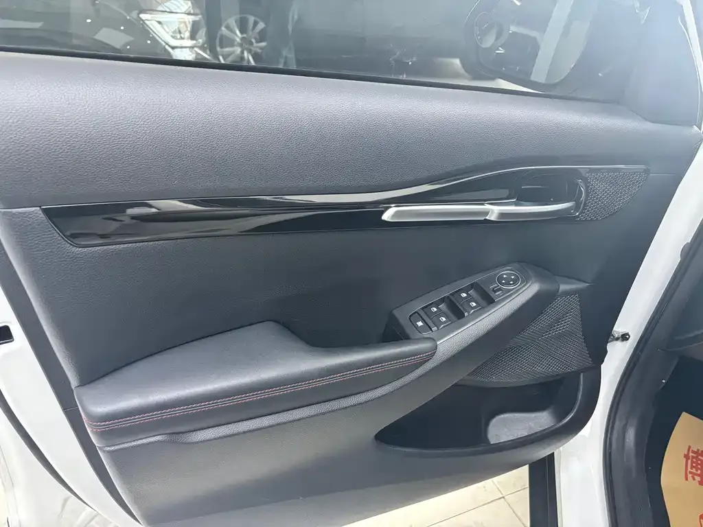 Kia KX3 — фото 10
