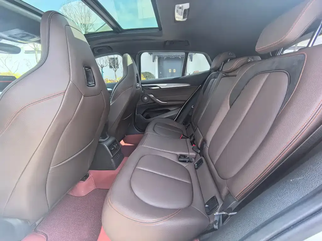 BMW X2 2022 из CN, фото 5