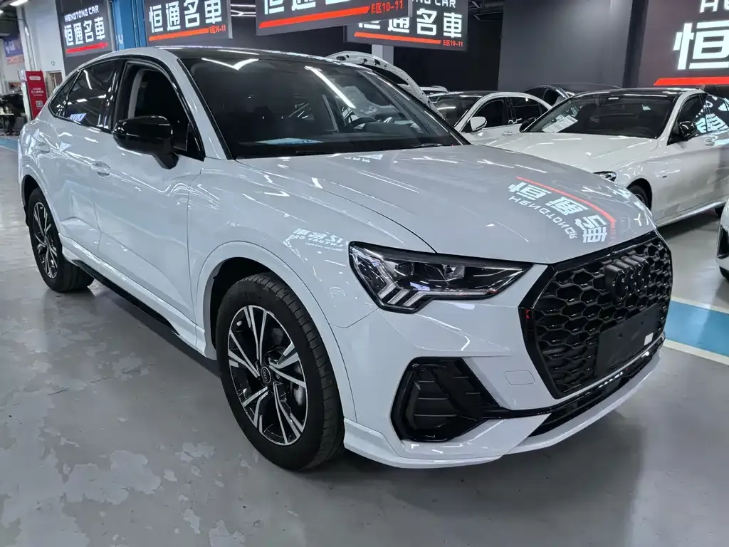 Audi Q3 Sportback — фото 9