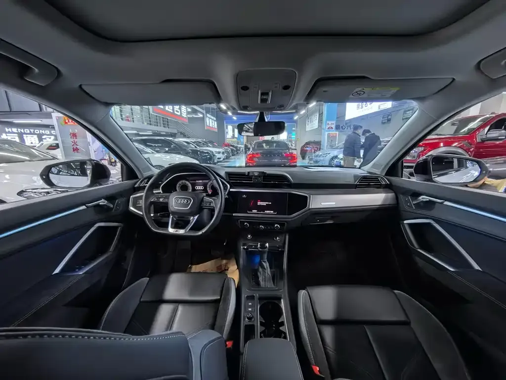 Audi Q3 Sportback — фото 7