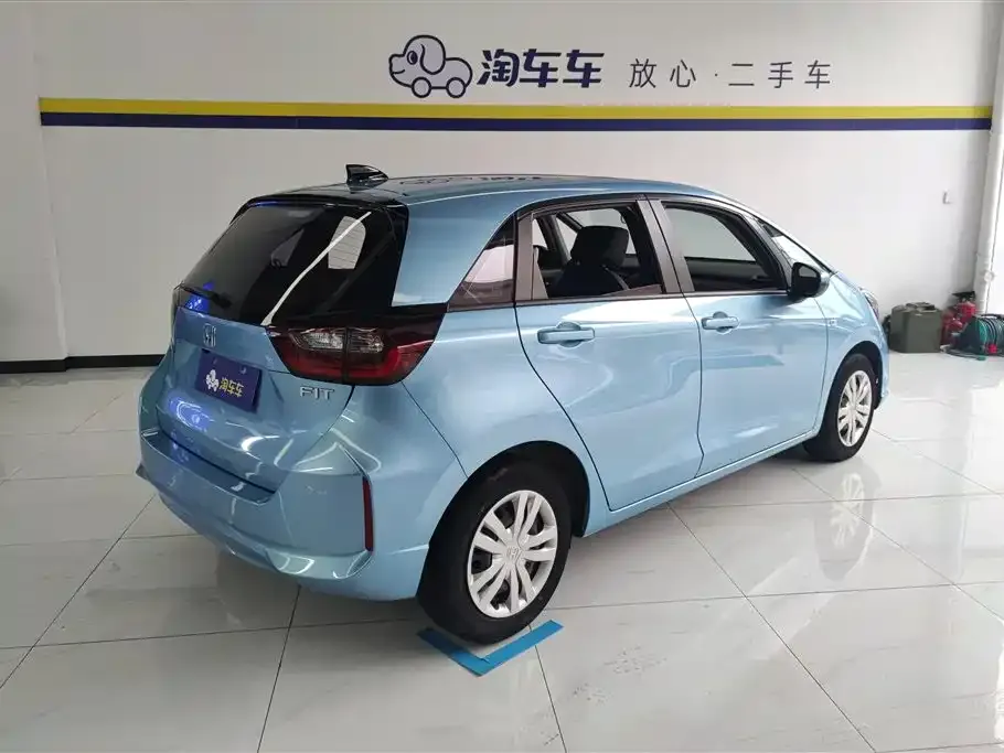 Honda Fit — фото 4