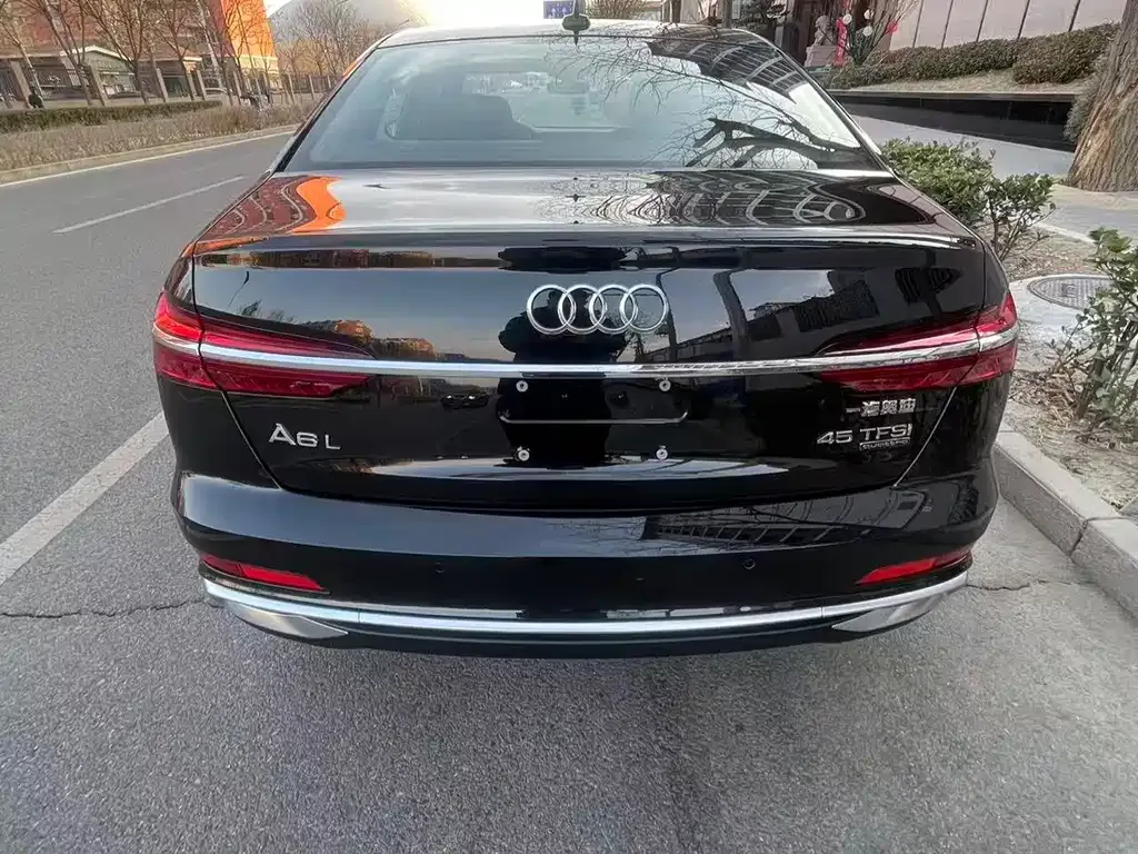 Audi A6L — фото 7