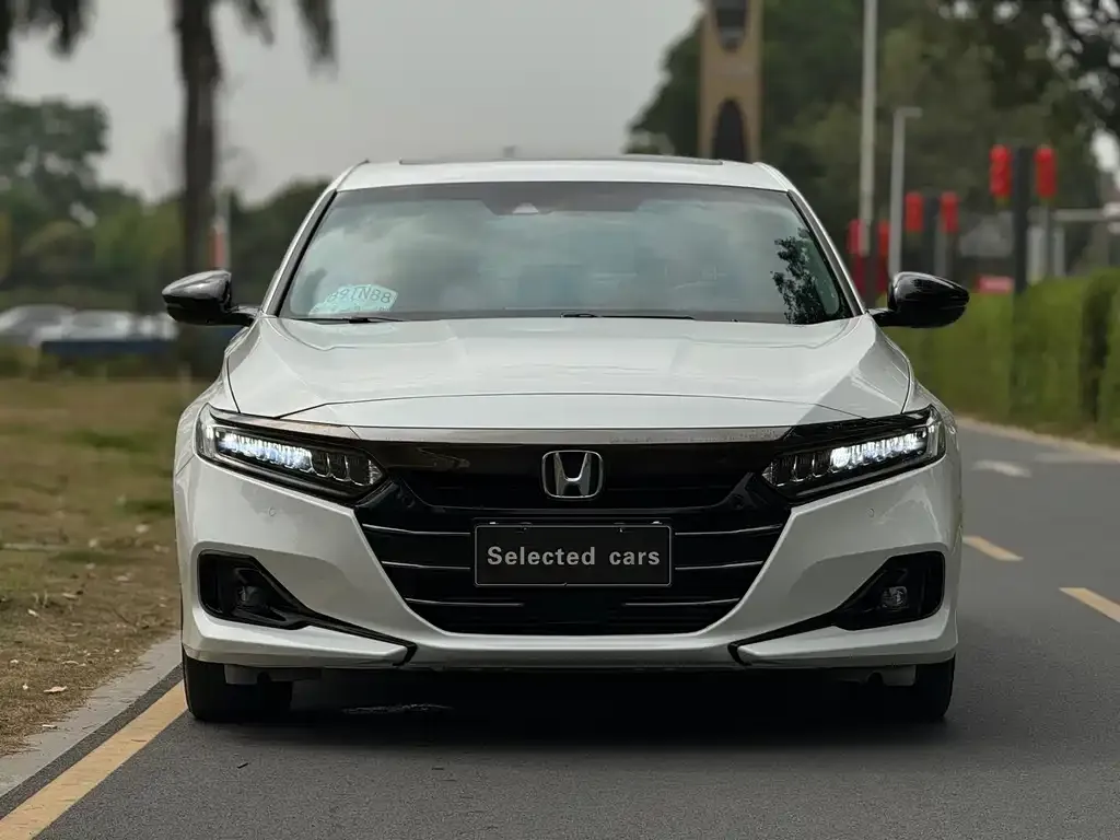 Honda Accord — фото 4