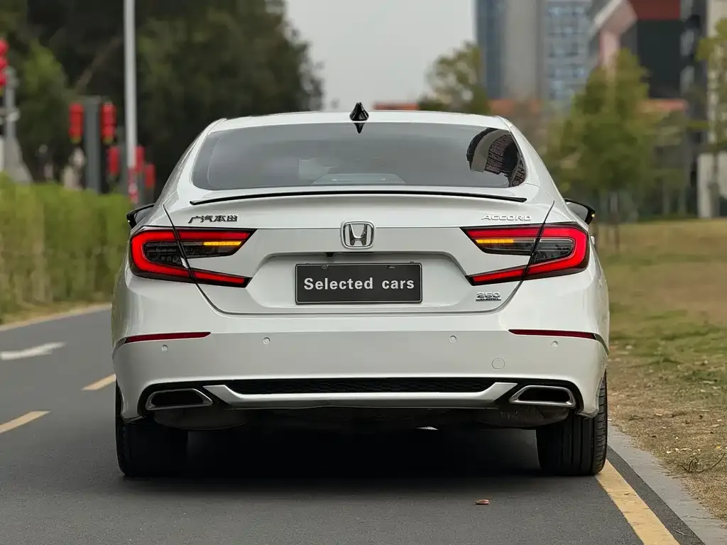 Honda Accord — фото 2