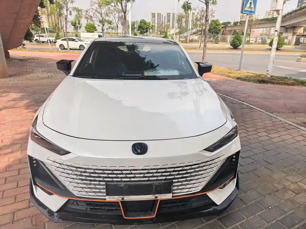 Changan UNI-V — фото 2