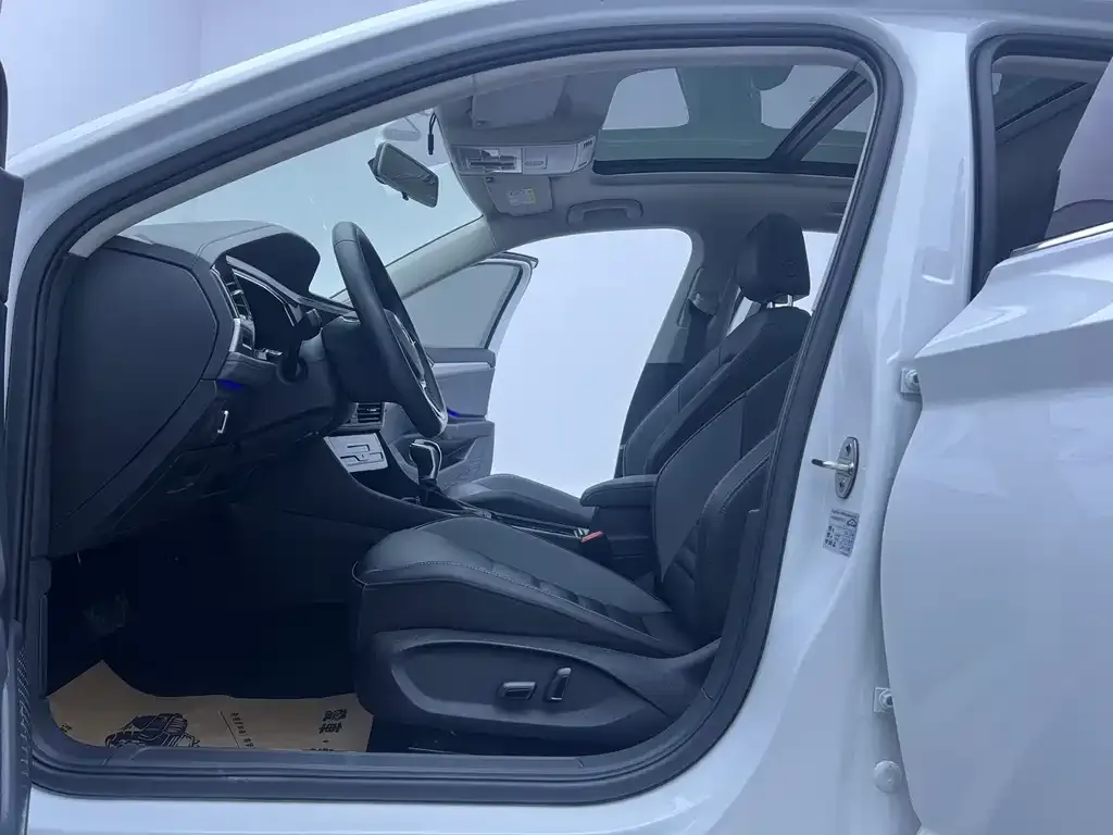 Volkswagen Sagitar 2021 из CN, фото 7