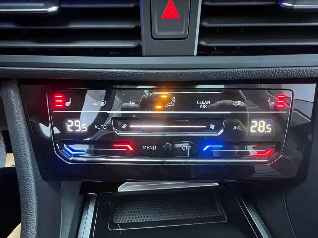 Volkswagen Sagitar 2021 из CN, фото 4
