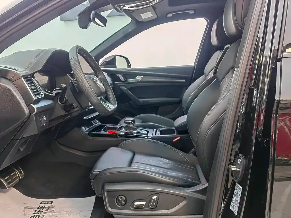 Audi Q5L 2024 из CN, фото 7