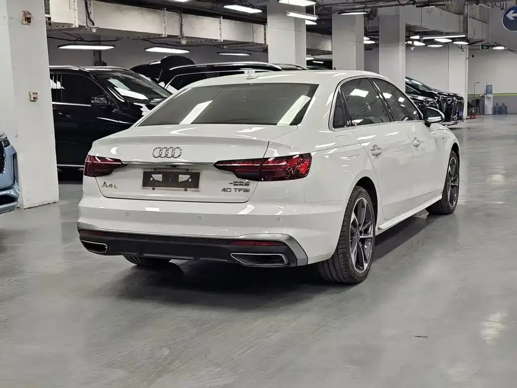 Audi A4L 2021 из CN, фото 7