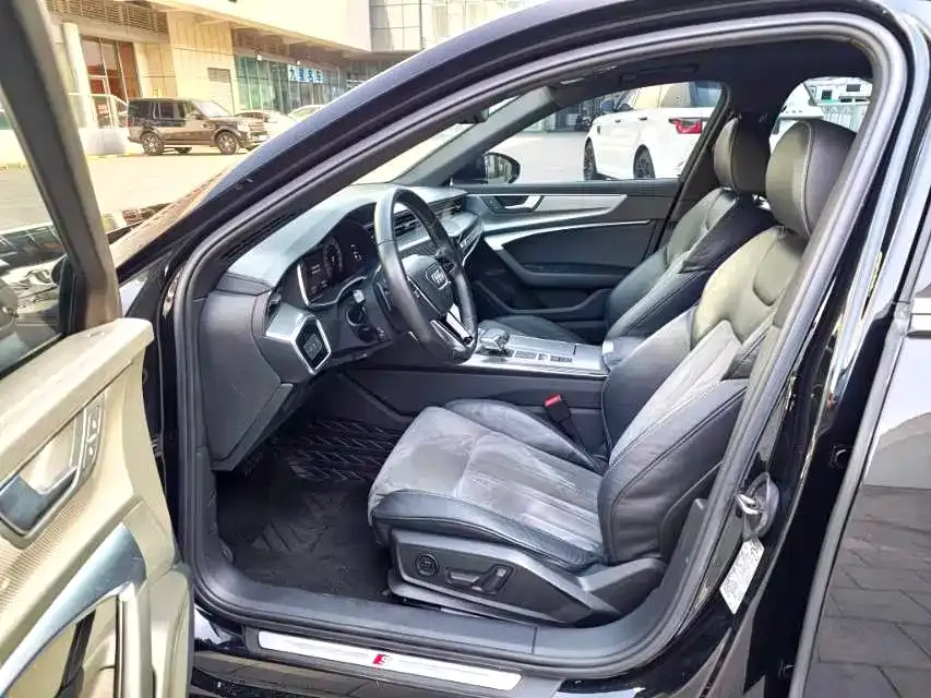 Audi A6L 2021 из CN, фото 3