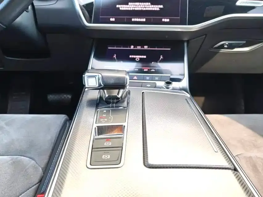 Audi A6L 2021 из CN, фото 6