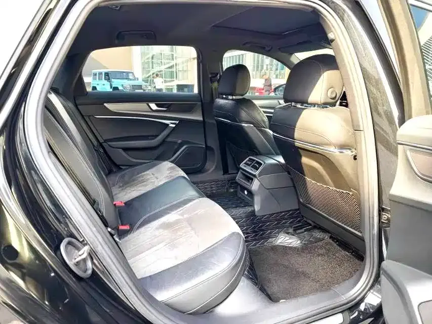 Audi A6L 2021 из CN, фото 5