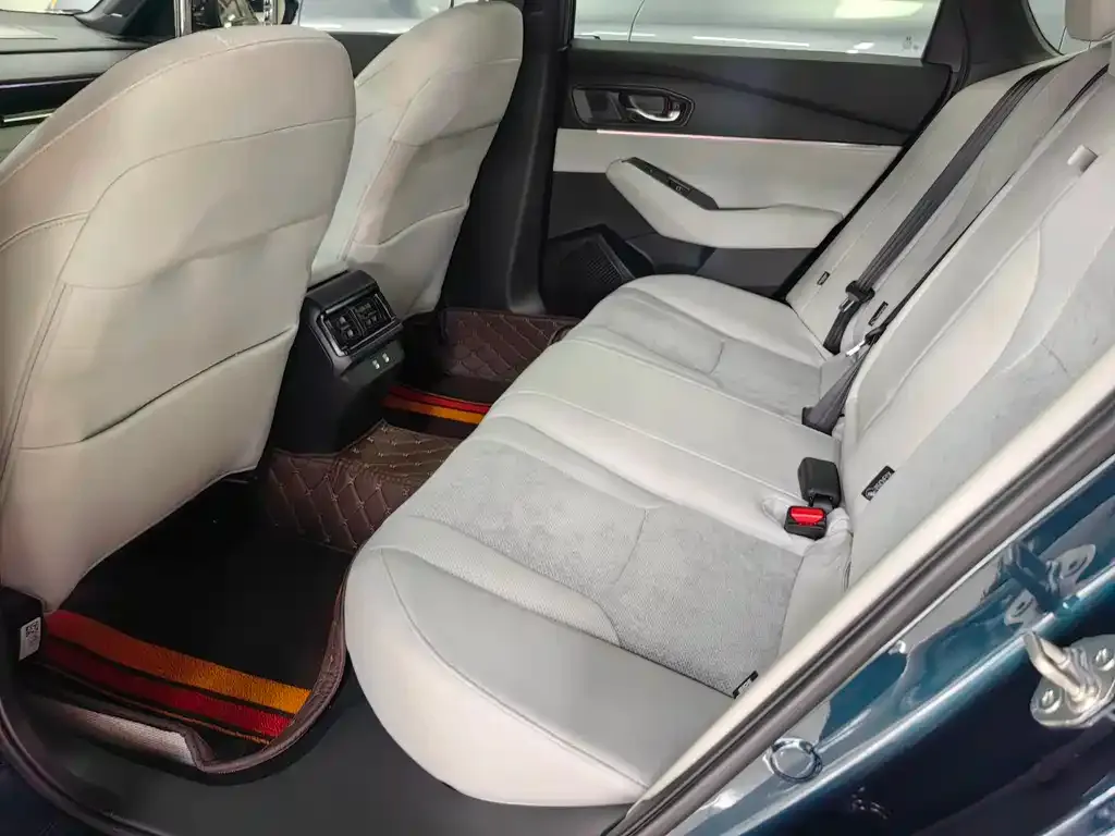 Honda Inspire PHEV 2023 из CN, фото 5