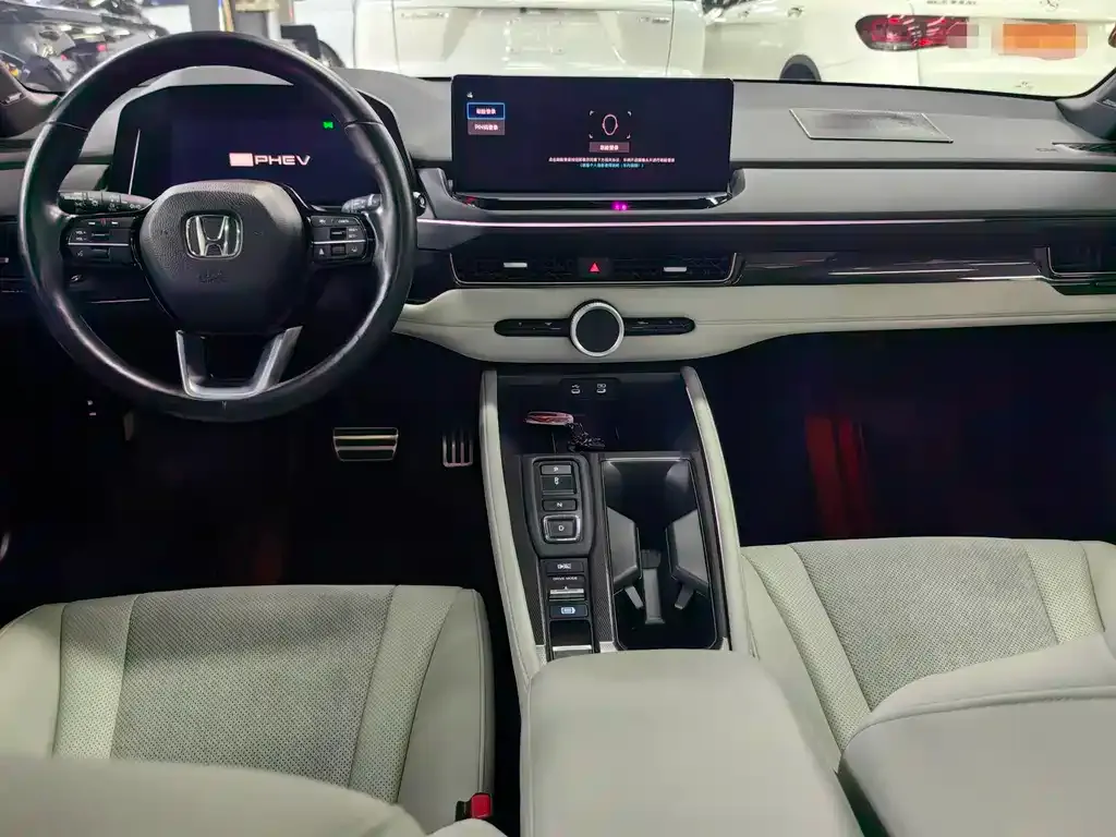 Honda Inspire PHEV 2023 из CN, фото 6