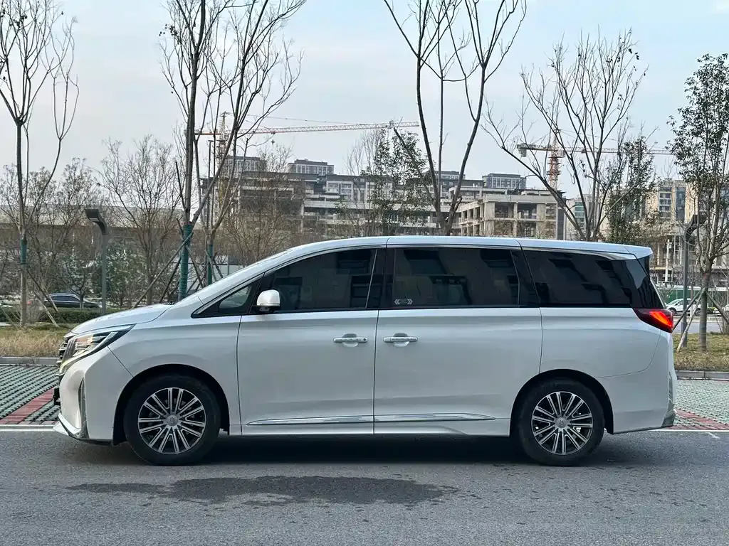 GAC Motor Trumpchi M8 — фото 4