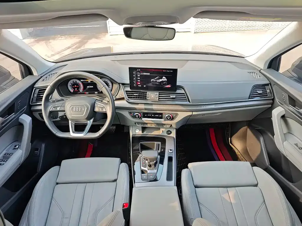 Audi Q5L 2021 из CN, фото 2