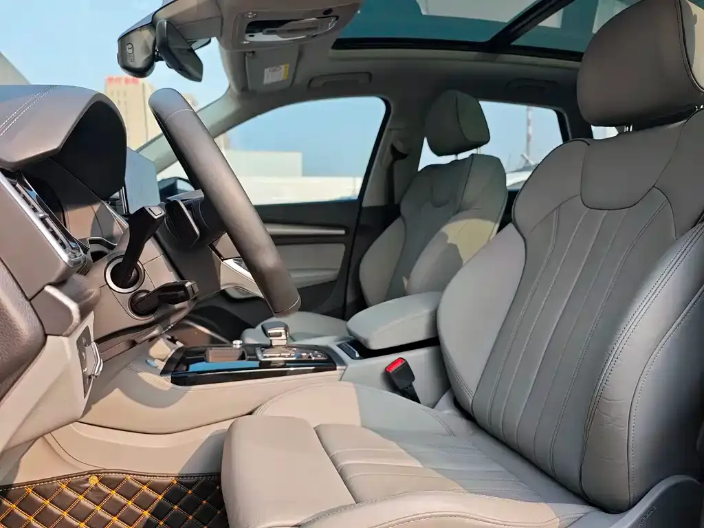 Audi Q5L 2021 из CN, фото 5
