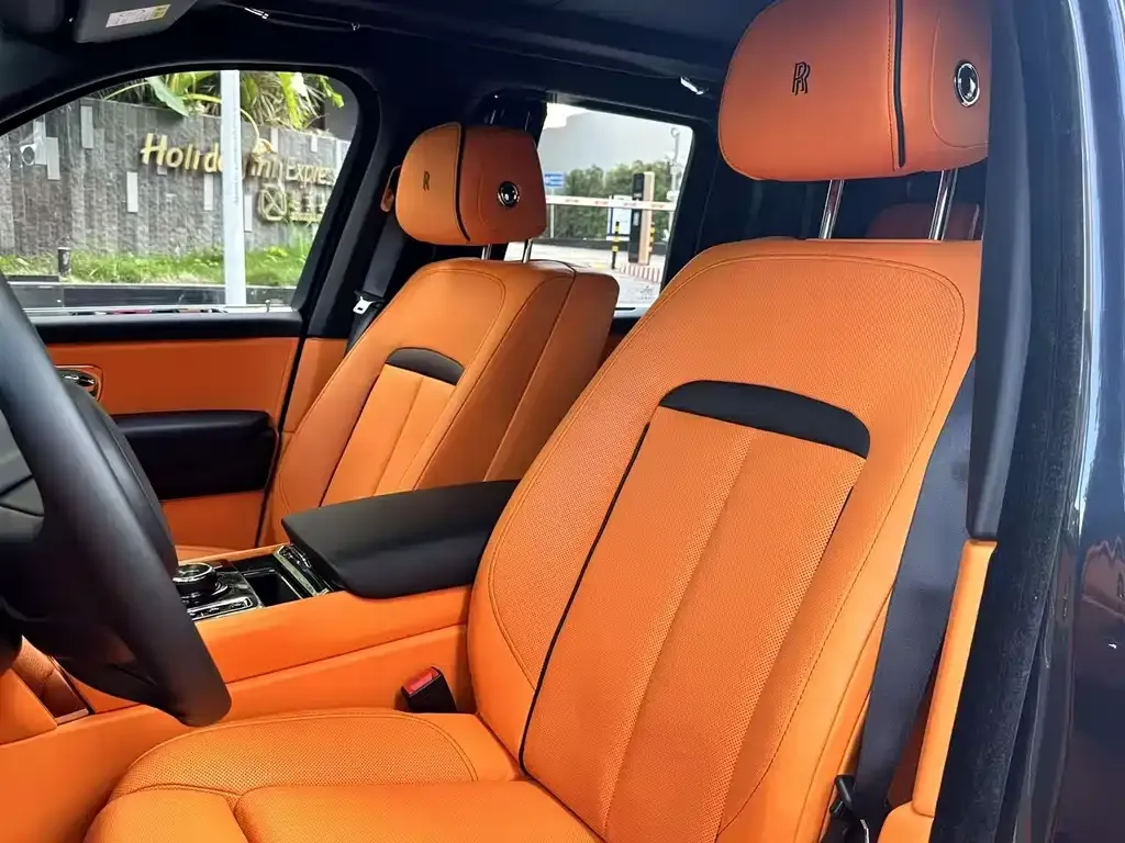 Rolls-Royce Cullinan 2021 из CN, фото 2