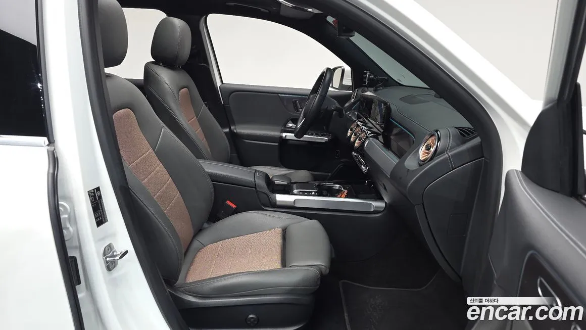 Mercedes-Benz EQB 2024 из KR, фото 10