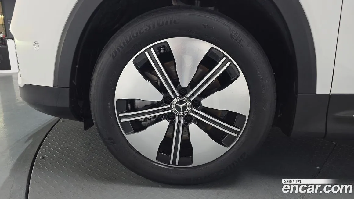 Mercedes-Benz EQB 2024 из KR, фото 4