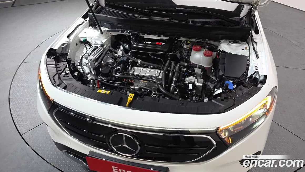 Mercedes-Benz EQB 2024 из KR, фото 8