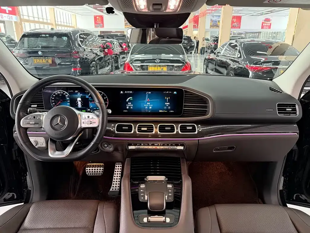 Mercedes-Benz GLS — фото 7