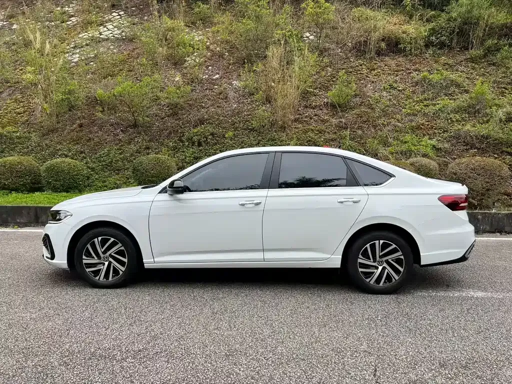 Volkswagen Lavida 2024 из CN, фото 9