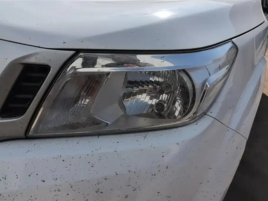 Nissan Navara 2021 из CN, фото 2