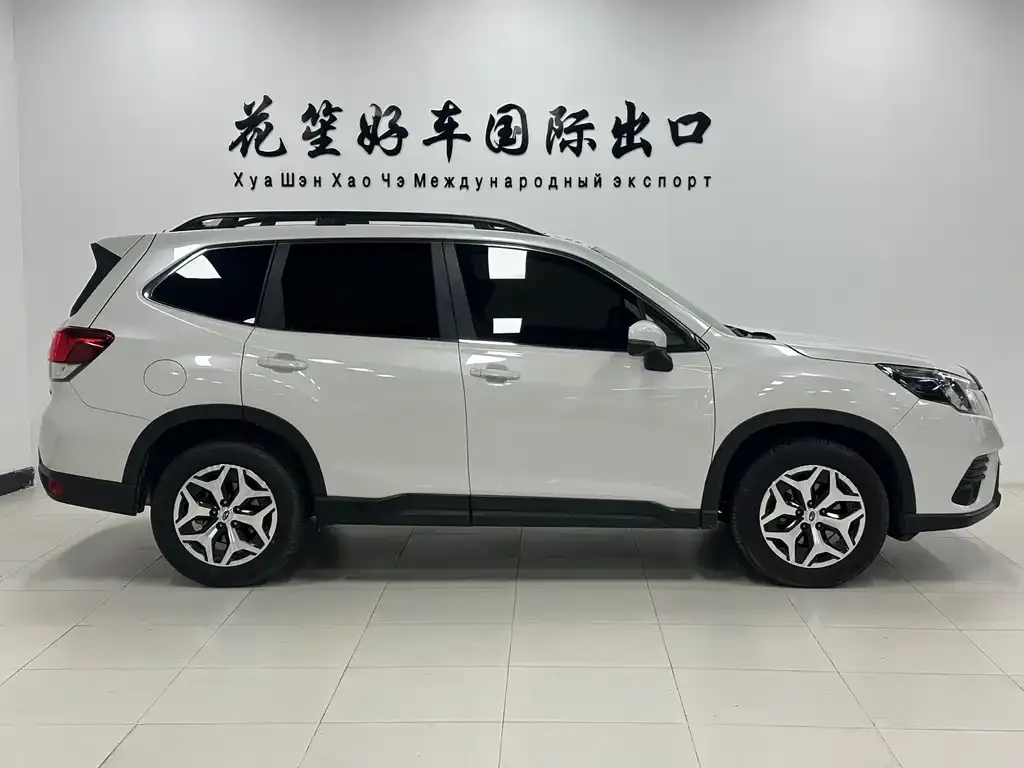 Subaru Forester 2022 из CN, фото 4