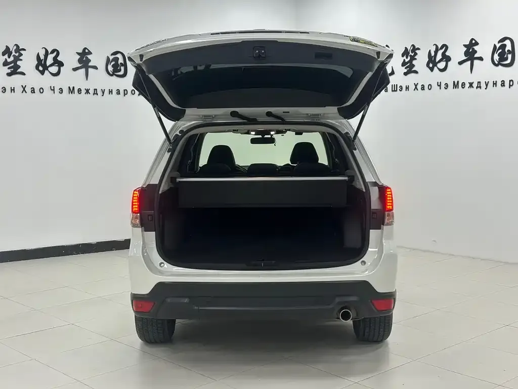 Subaru Forester 2022 из CN, фото 3