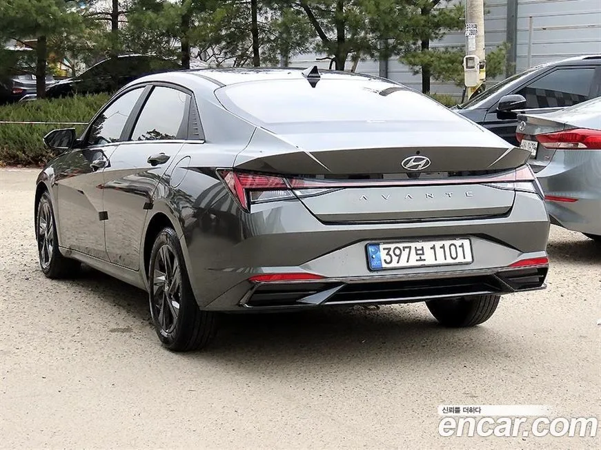 Hyundai AVANTE — фото 2