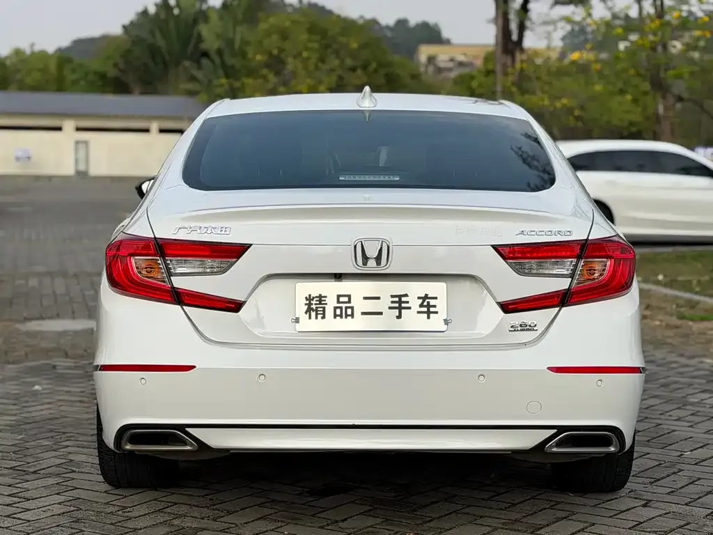 Honda Accord — фото 6