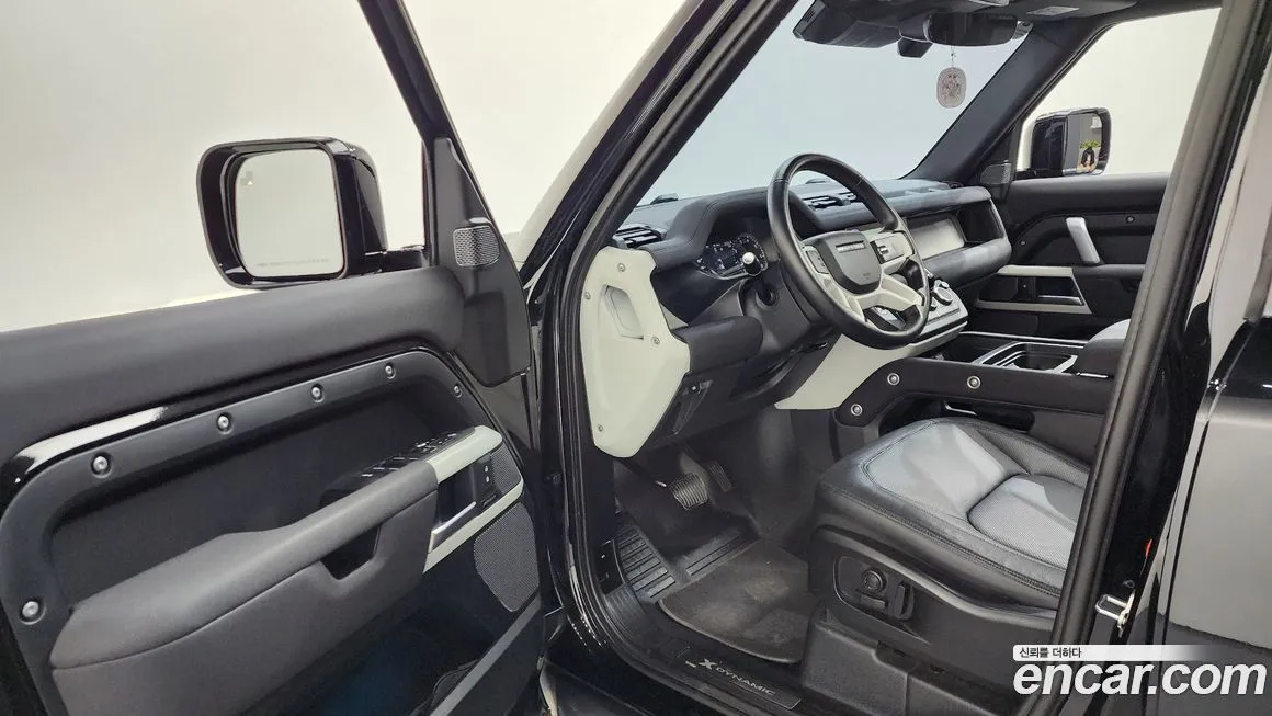 Land Rover Defender 2023 из KR, фото 10