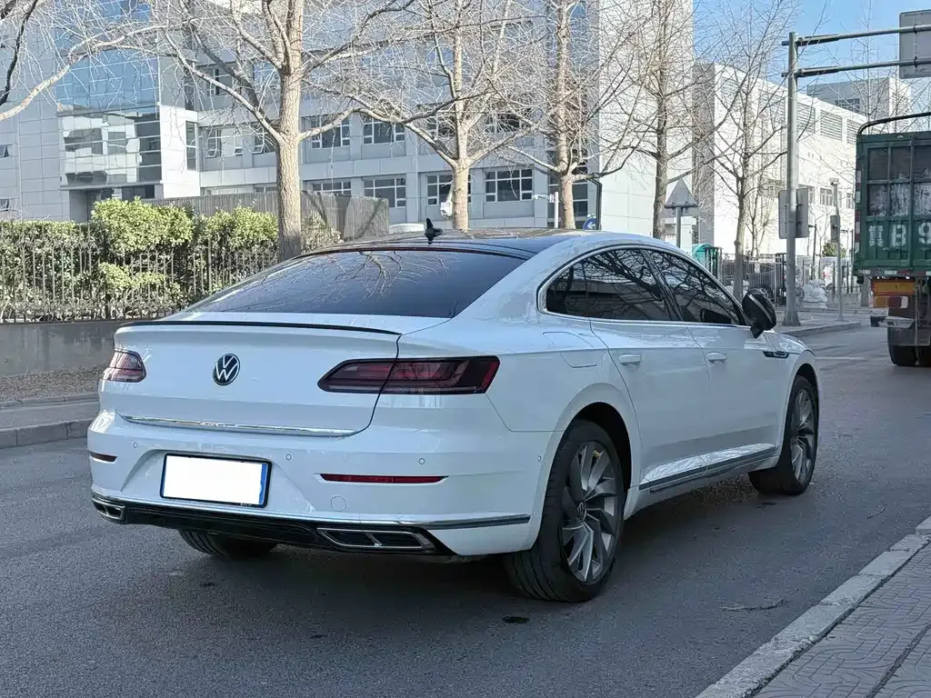 Volkswagen CC — фото 10