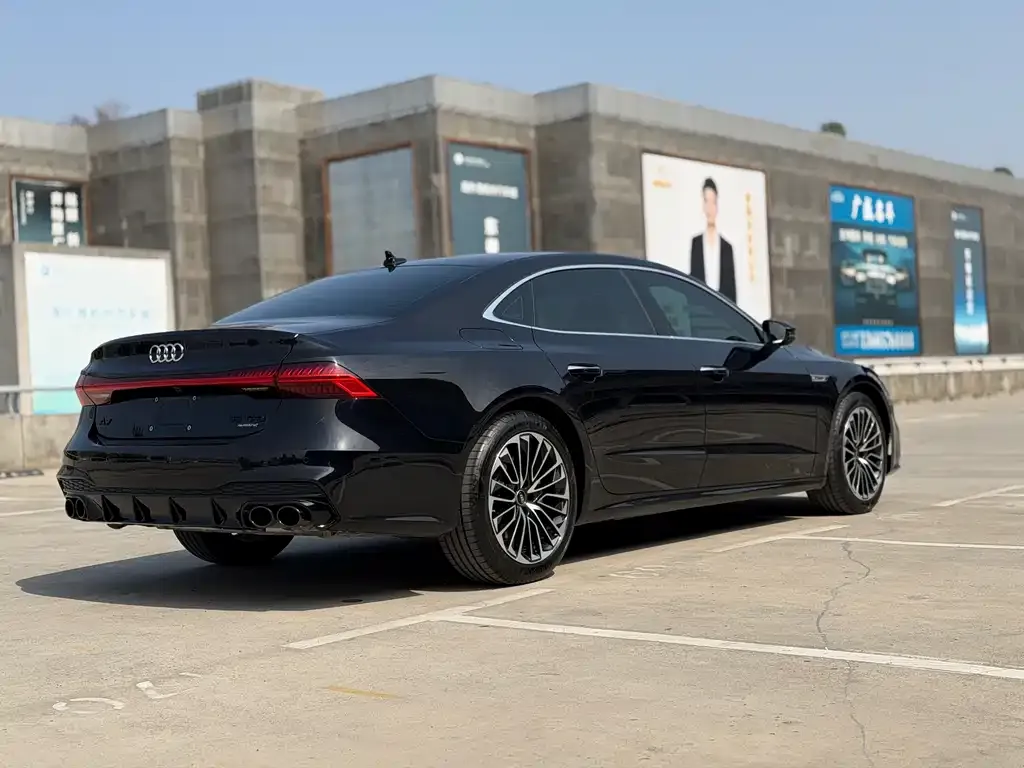 Audi A7L 2025 из CN, фото 4