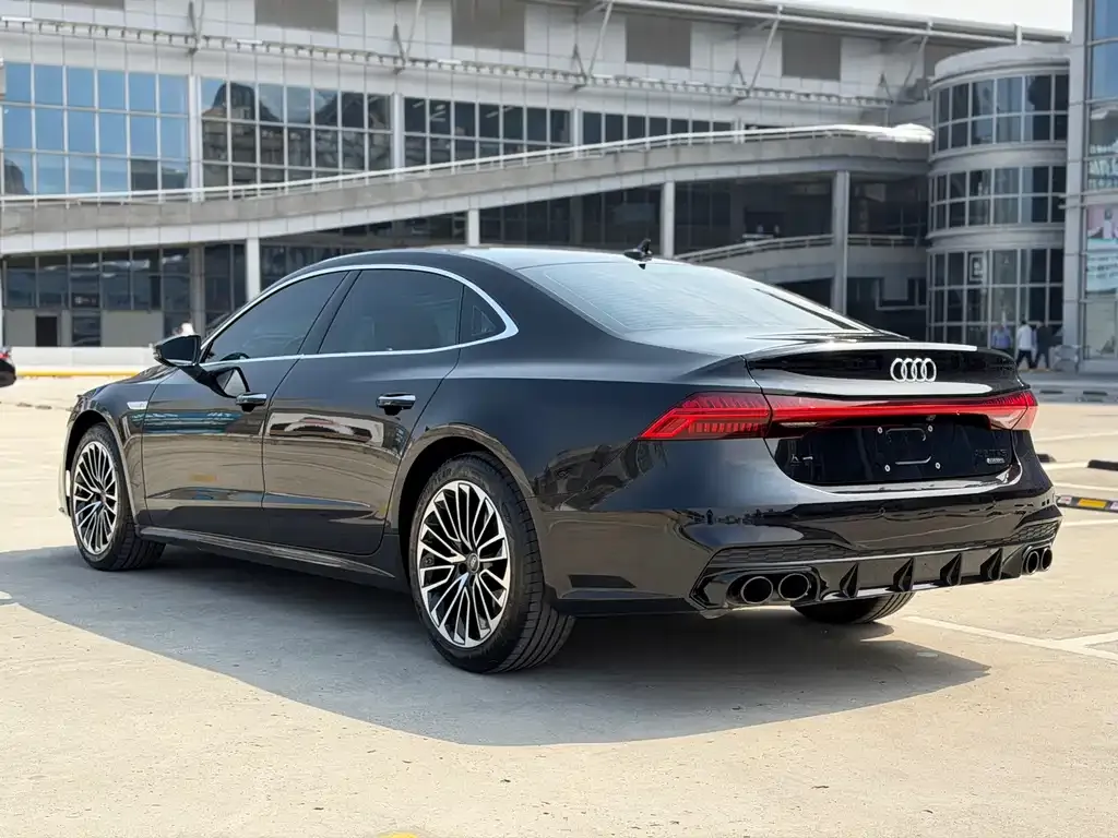 Audi A7L 2025 из CN, фото 10