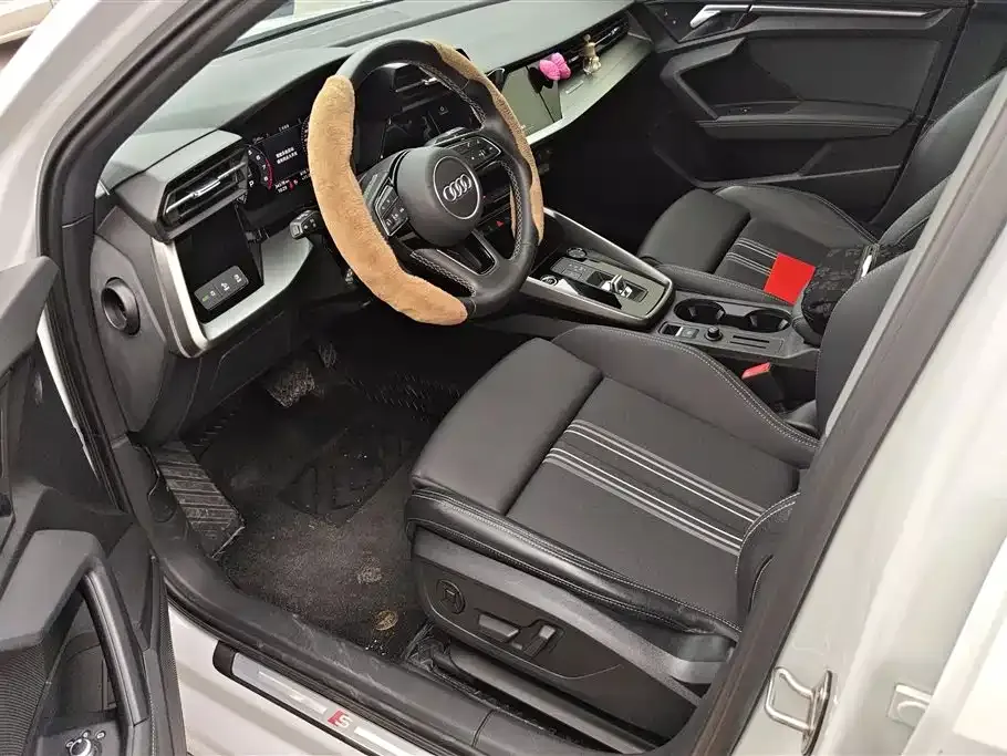 Audi A3 2023 из CN, фото 8