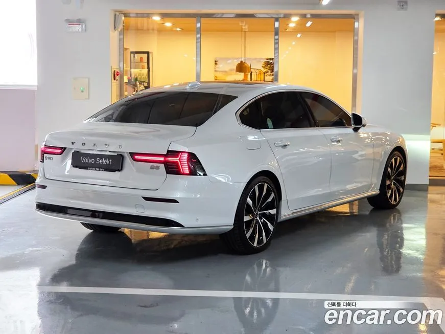 Volvo S90 2026 из KR, фото 10